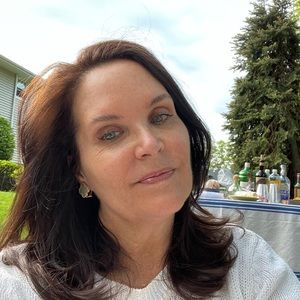 Meet your Posher, Liz